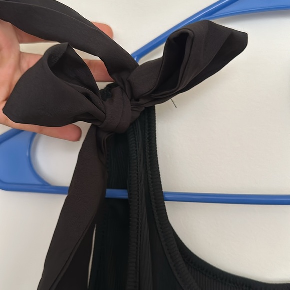 SOLD 🌻5/$15 Black Tank with ties - Picture 2 of 3